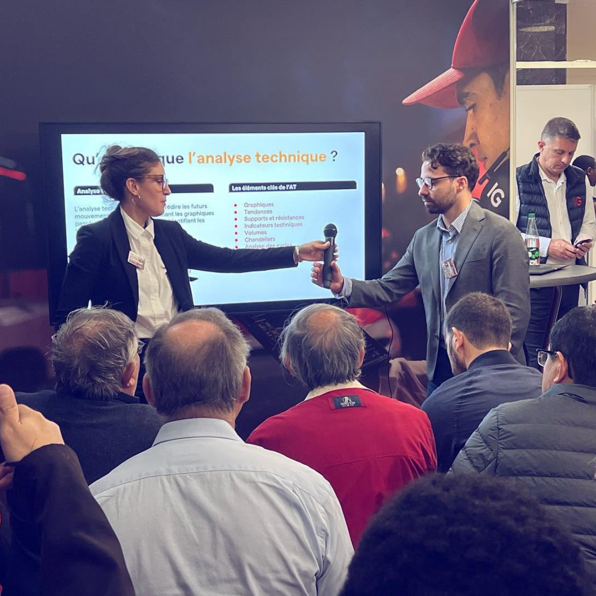 Faustin Prieux lors d'une conférence sur l'analyse technique